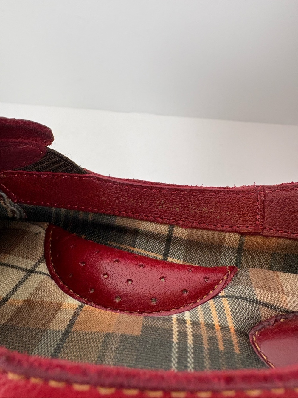 Born Red Leather Slip On Loafers Women's Sz 7.5 Shoes - Picture 11 of 16
